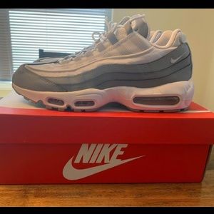 10.5 Nike Air Max 95 Essential “Grey Fog”